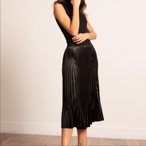 LUCY PARIS NWT Metallic Velvet Pleated Midi Skirt - Picture 3 of 11